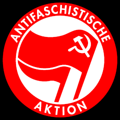 Antifa-Aktion mit Hammer&Sichel