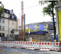 Von den Häusern Günterstalstraße 28 und 30 blieb nur eine Baugrube. An ihrer Stelle entstehen Studentenappartements. TK