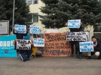 Protest vor der bosnischen Botschaft