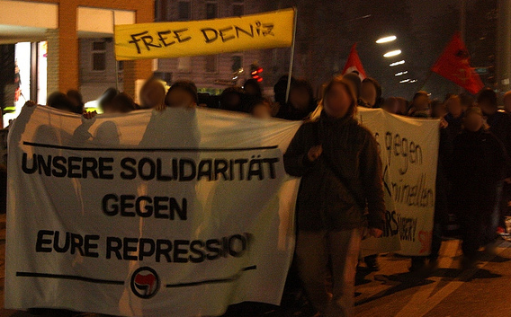 Ca. 150 Demonstrant_innen zogen am Dienstag durch die Schanze.