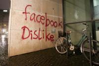 Facebook-Zentrale in Hamburg: Attacke im Dunkeln