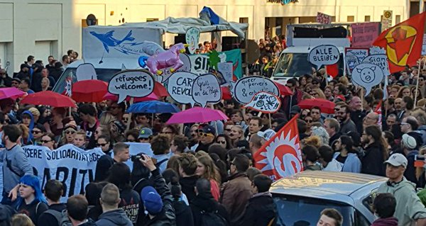 Erste-Mai-Demo 2016 in Berlin etwas aus der Ferne
