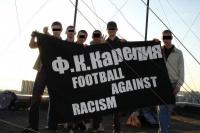 FC Karelien Fans mit Antira-Banner