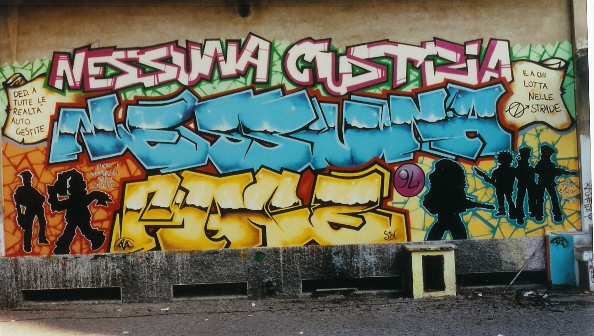 nessuna giustizia, nessuna pace - keine Gerechtigkeit, kein Frieden(Murales im Hof des Leoncavallo 1995)